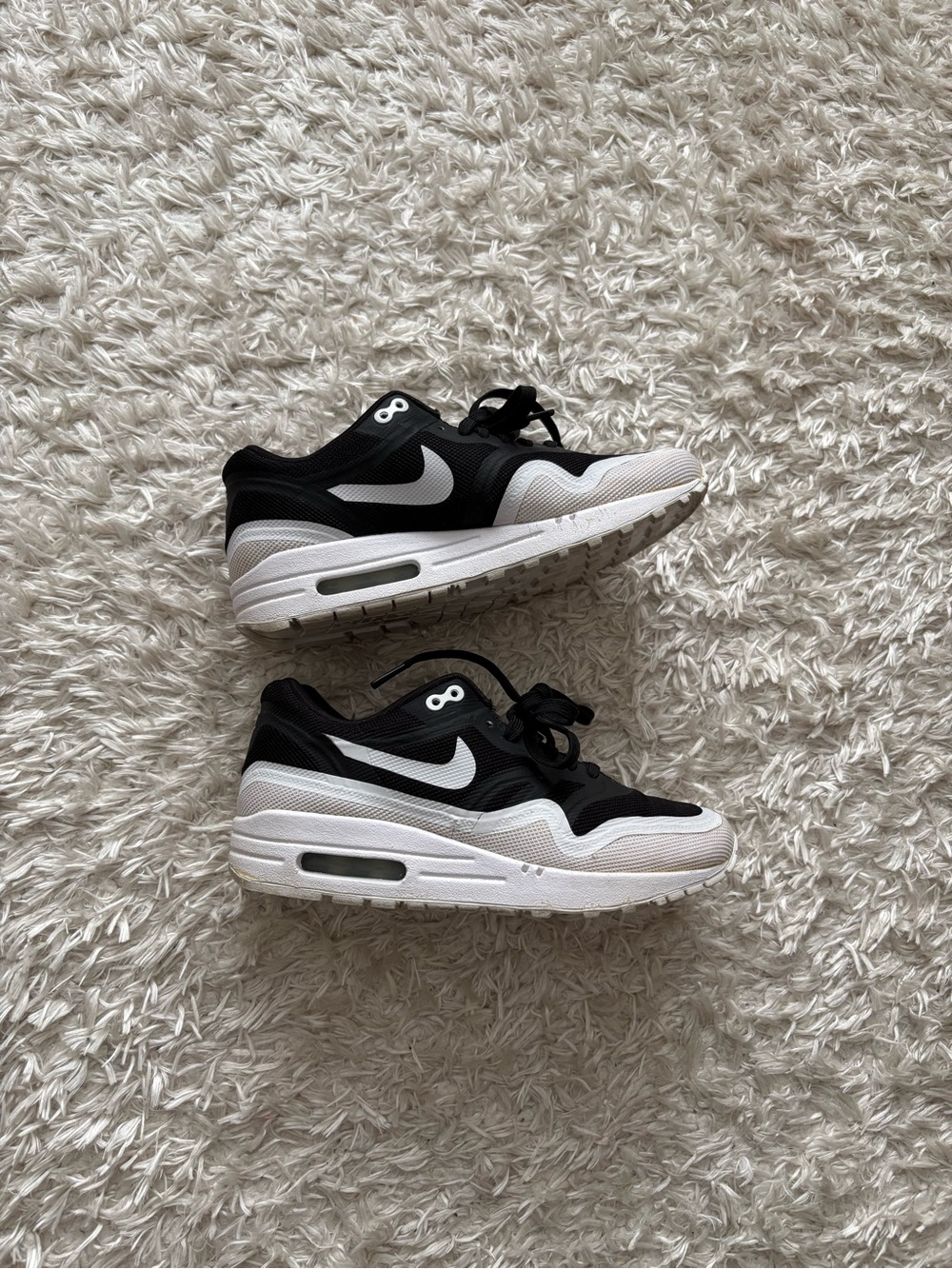 Nike Air Max Black White Ultra Moire Sneakers Women’s 6 - Picture 6 of 7